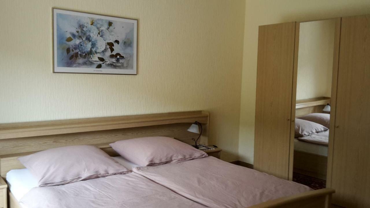 Elisabeth Decker Apartment Zeltingen-Rachtig